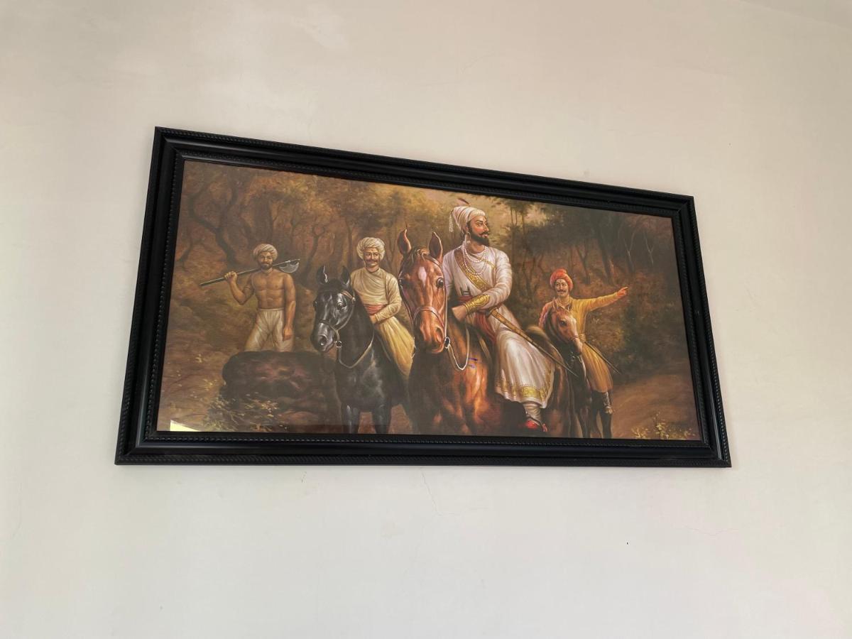 Shree Sadguru Krupa Yatri Niwas Villa Kolhapur Bagian luar foto