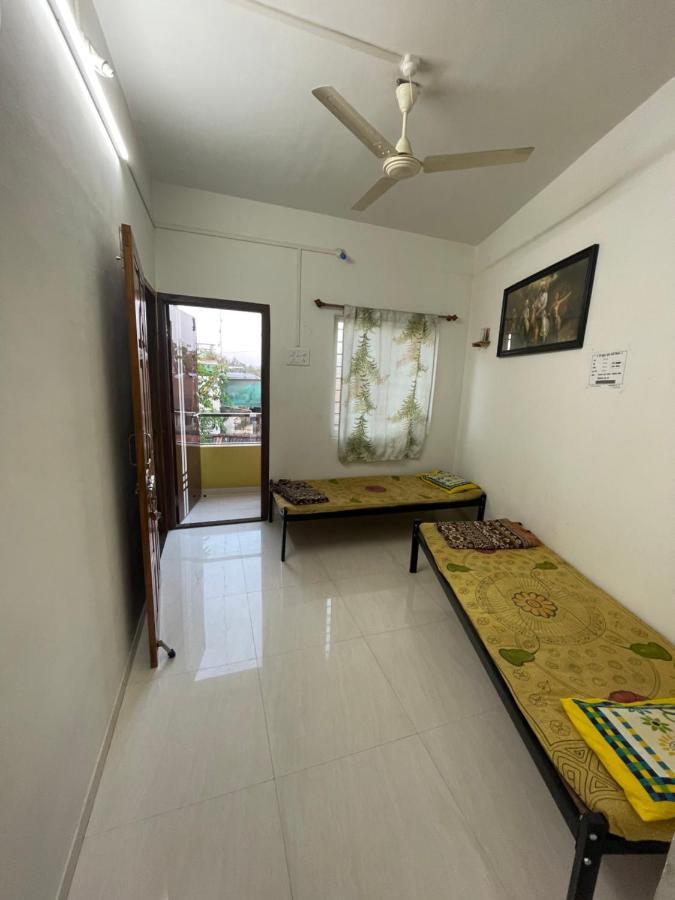 Shree Sadguru Krupa Yatri Niwas Villa Kolhapur Bagian luar foto